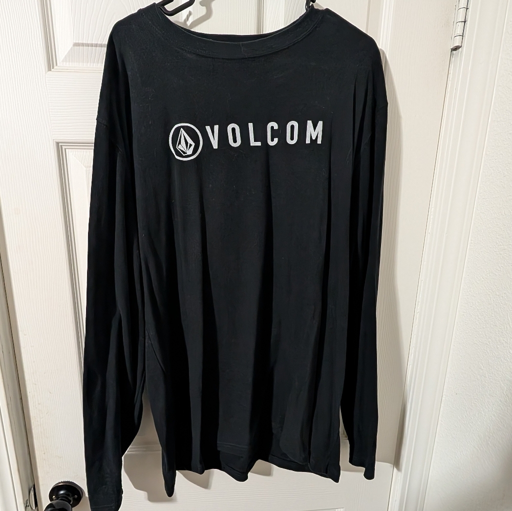 Men's XXL volcom shirt